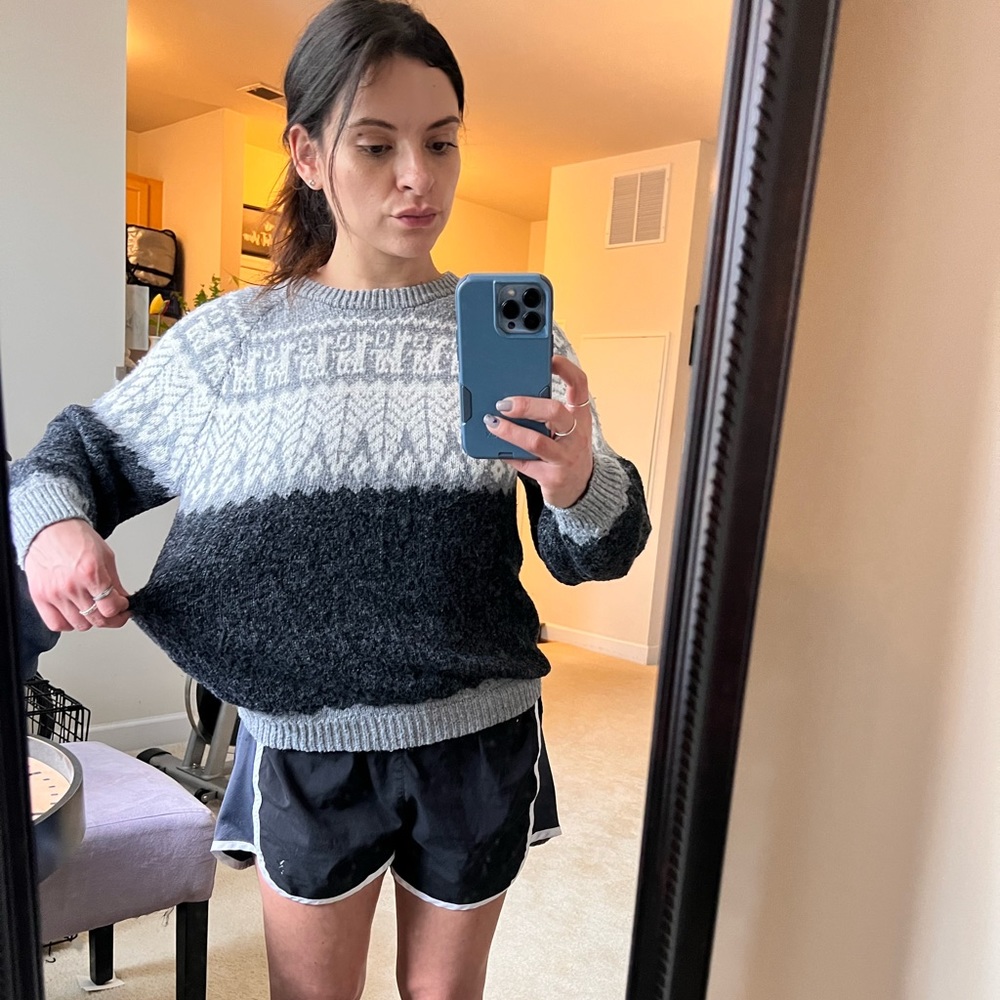 Hand Knit Alpaca Pullover Crewneck - Picture 3 of 12